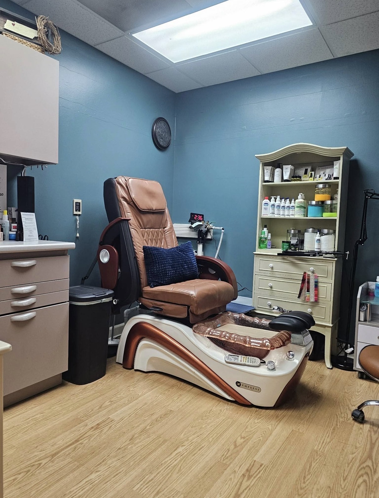 Graduate salon photo
